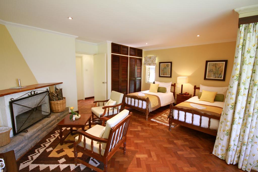 The Aberdare Country Club Hotel Mweiga Bagian luar foto